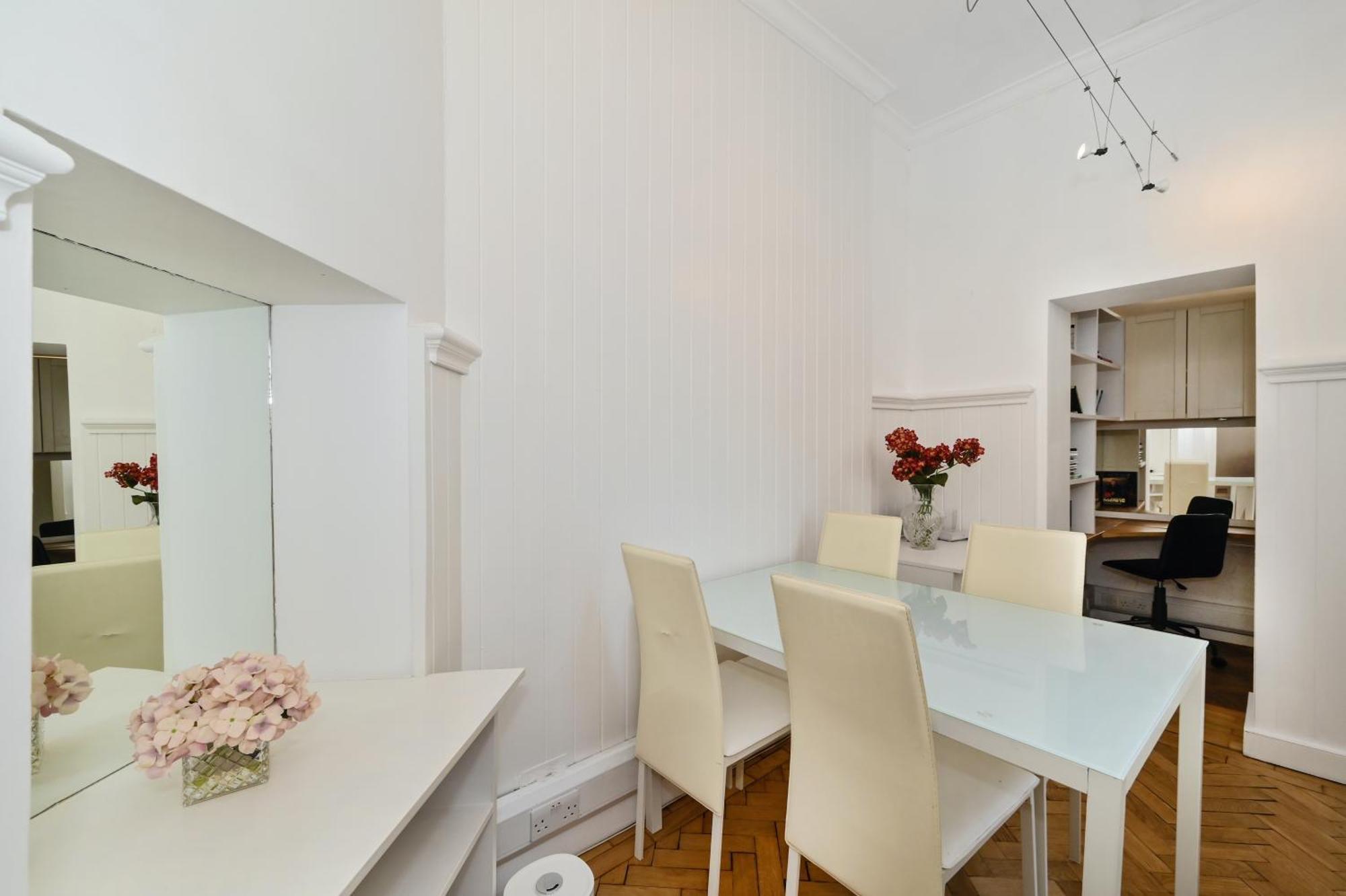 Spacious Soho On Quaint Cobbled Street Appartement *