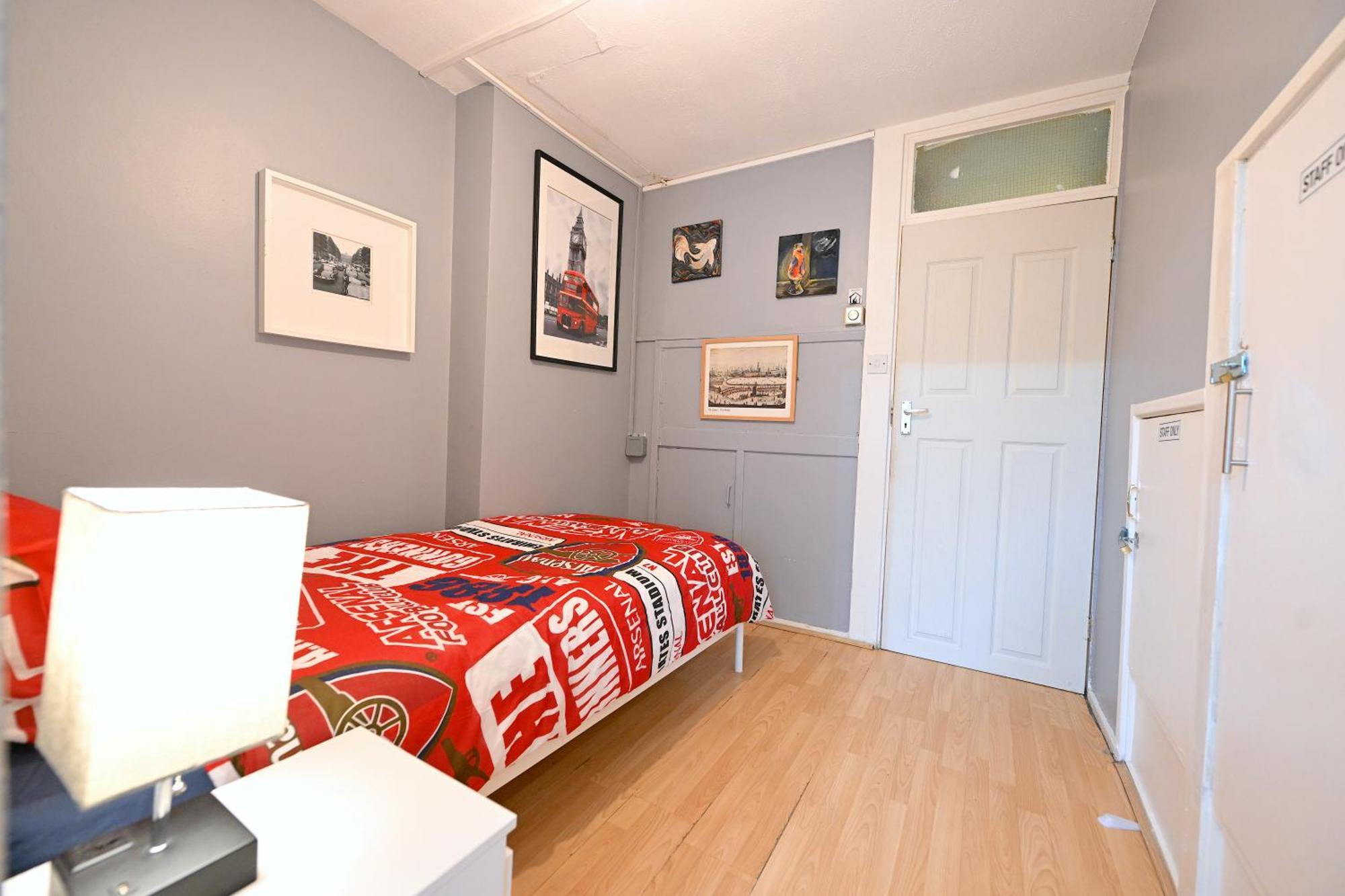 2 Bedroom Flat Next To Arsenal Stadium - Highbury Apartment London