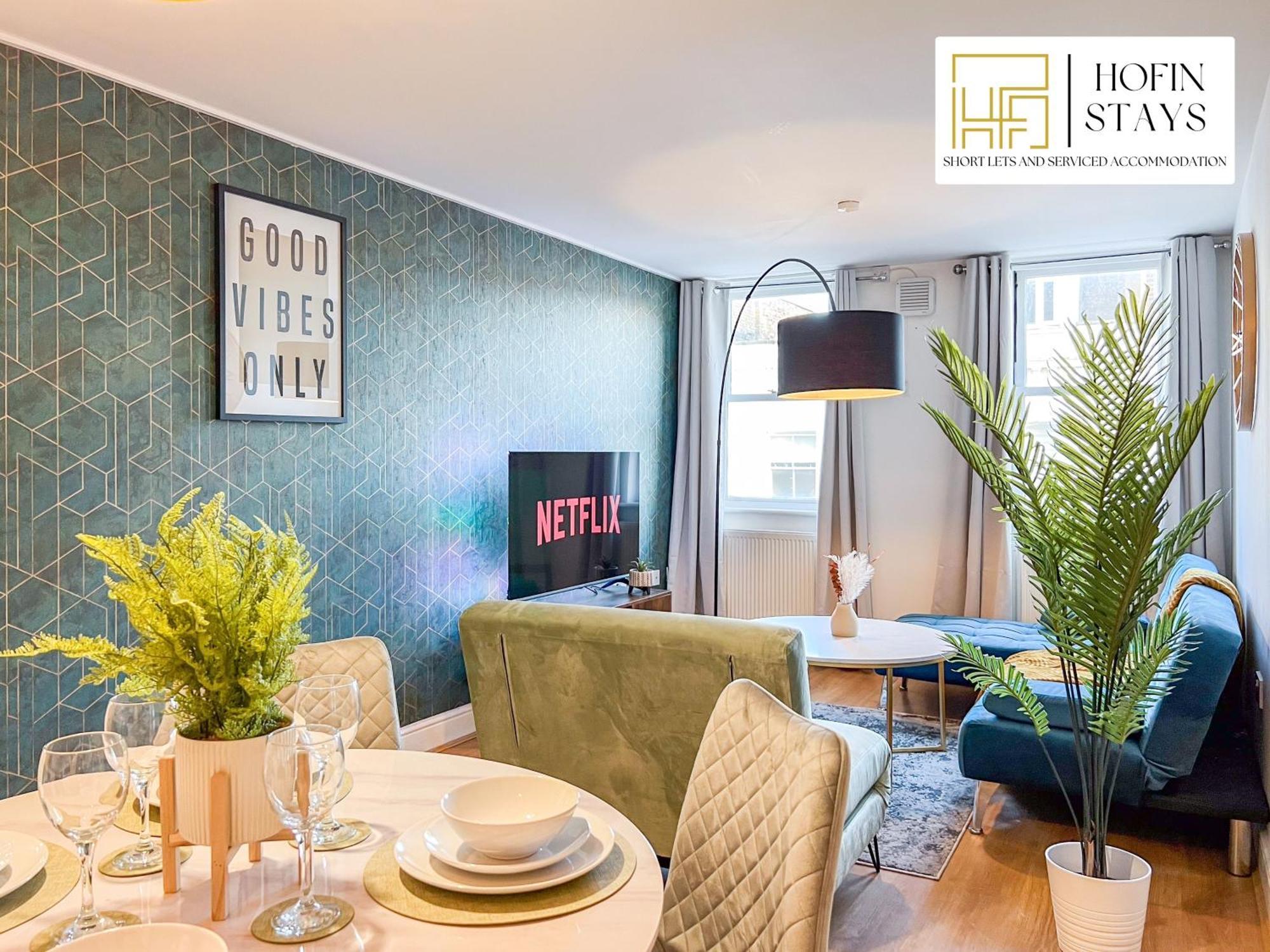 Lejlighed Last-minute Specials L Premium On 2 Double Bed For 6 Guests L Deals L Hofin Short Lets & Serviced *