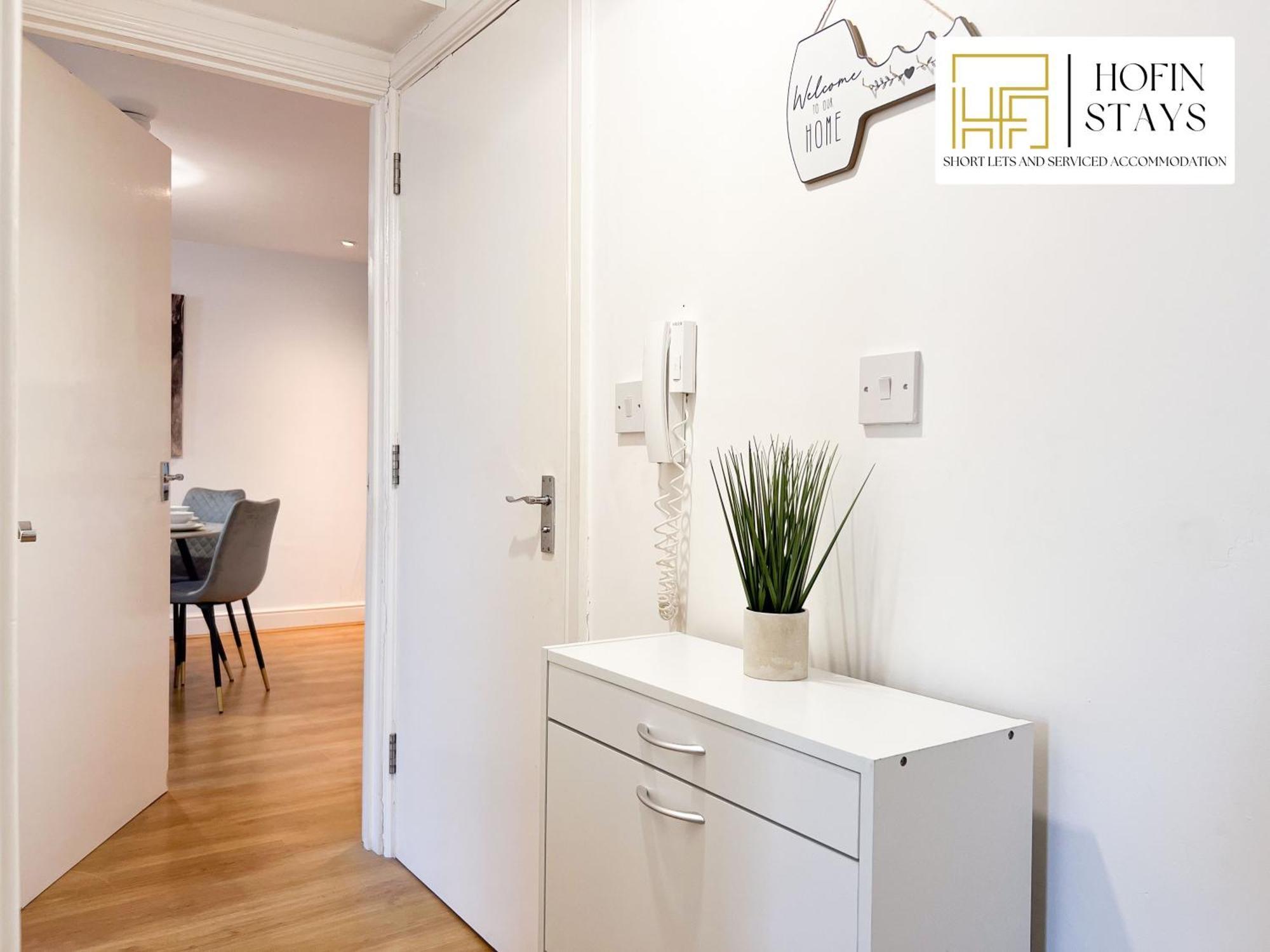 Last-minute Specials L Premium On 2 Double Bed For 6 Guests L Deals L Hofin Short Lets & Serviced Lejlighed London