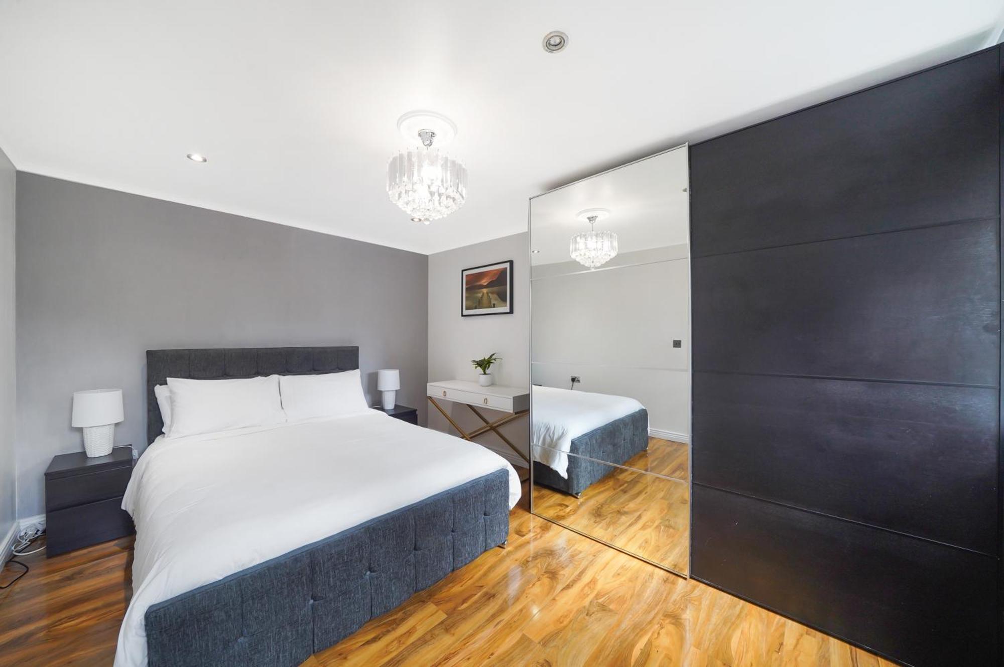 A Beautiful Stylish 2 Bedroom -city Of * Londra