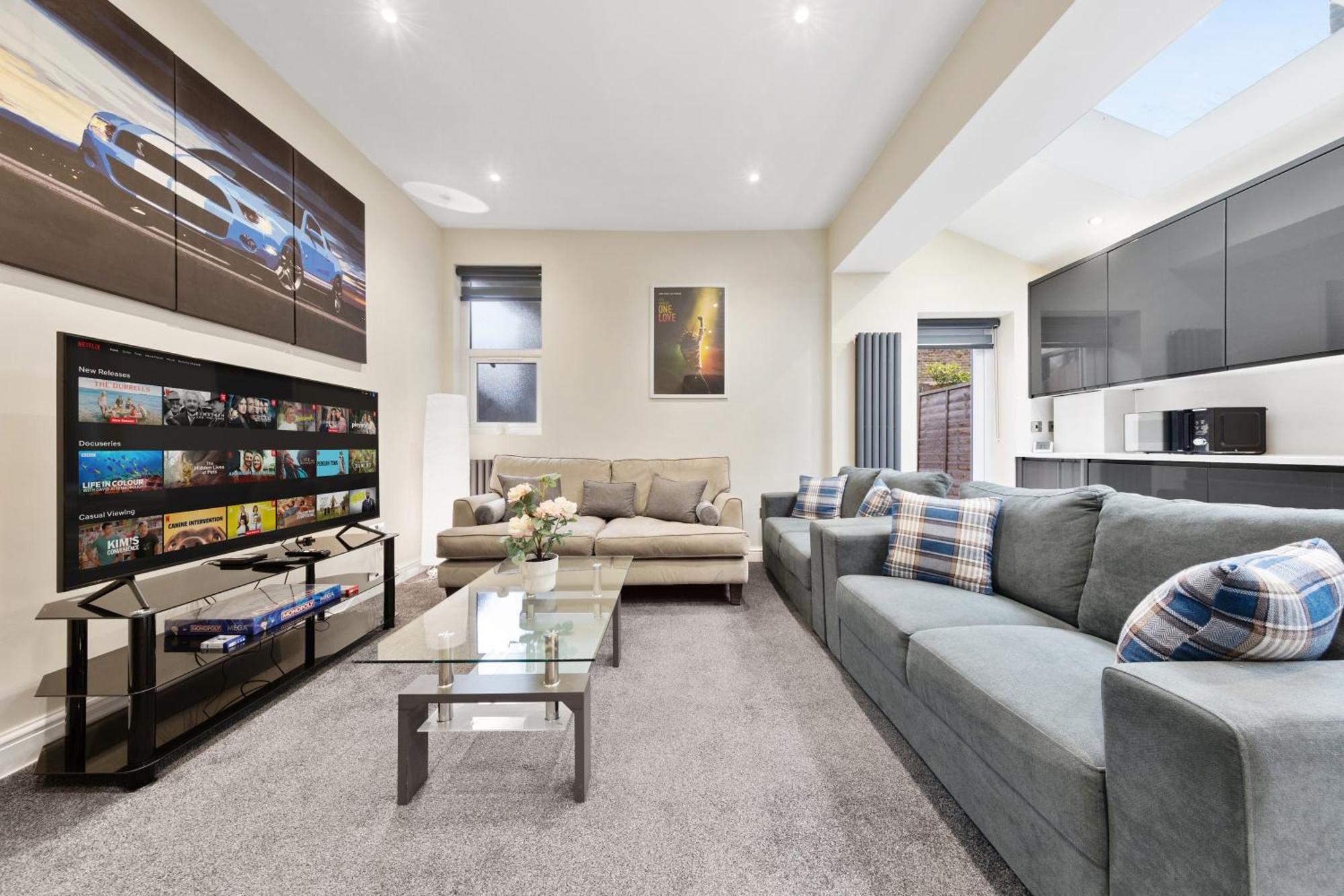 Modern In Shepherds Bush, Near Westfield * Londen