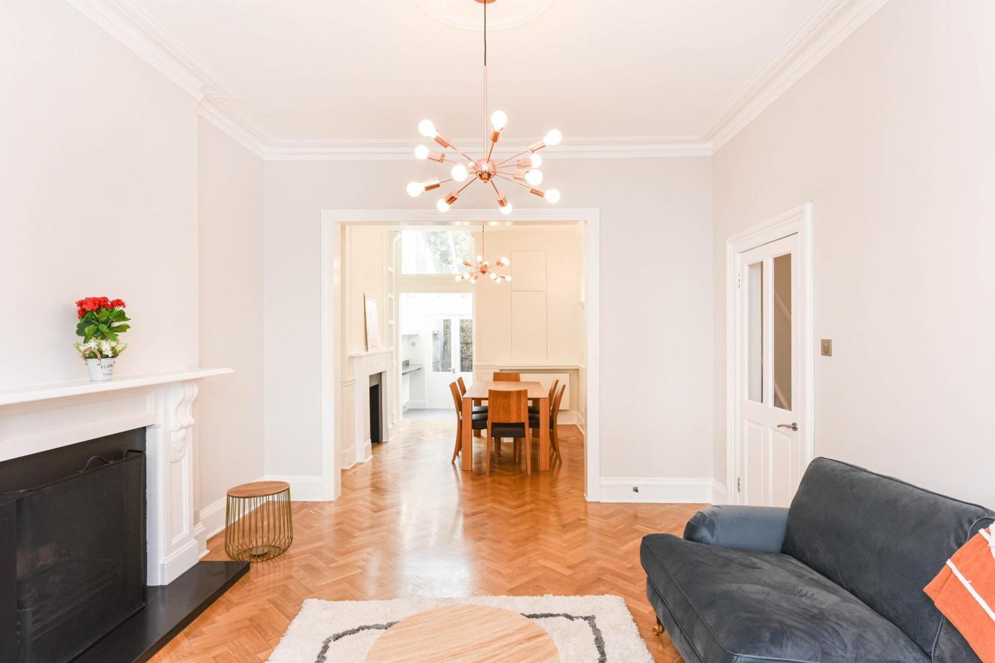 Ivy Hamilton Gardens Pro-managed Holiday home *
