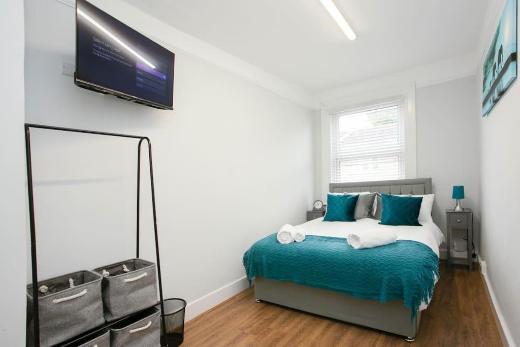 Large Stylish 2bedroom Flat In Wood Appartement