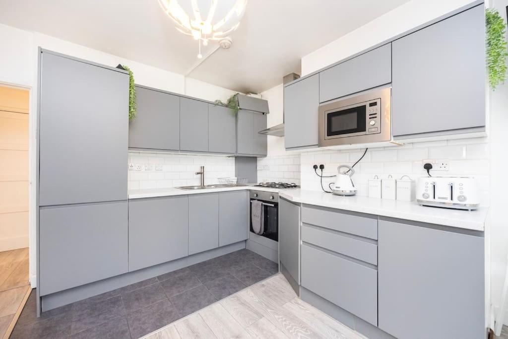Lejlighed Modernised 3 Bed Pad Near Trendy Shoreditch Ground Floor With Balcony