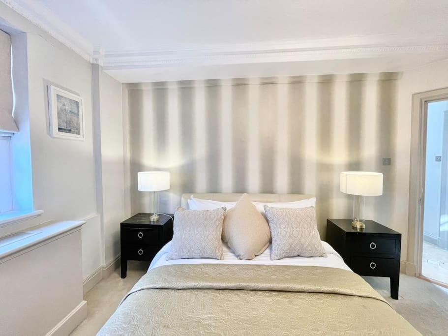 Luxury 3-bdr Flat Near Selfridges Mayfair Lejlighed London