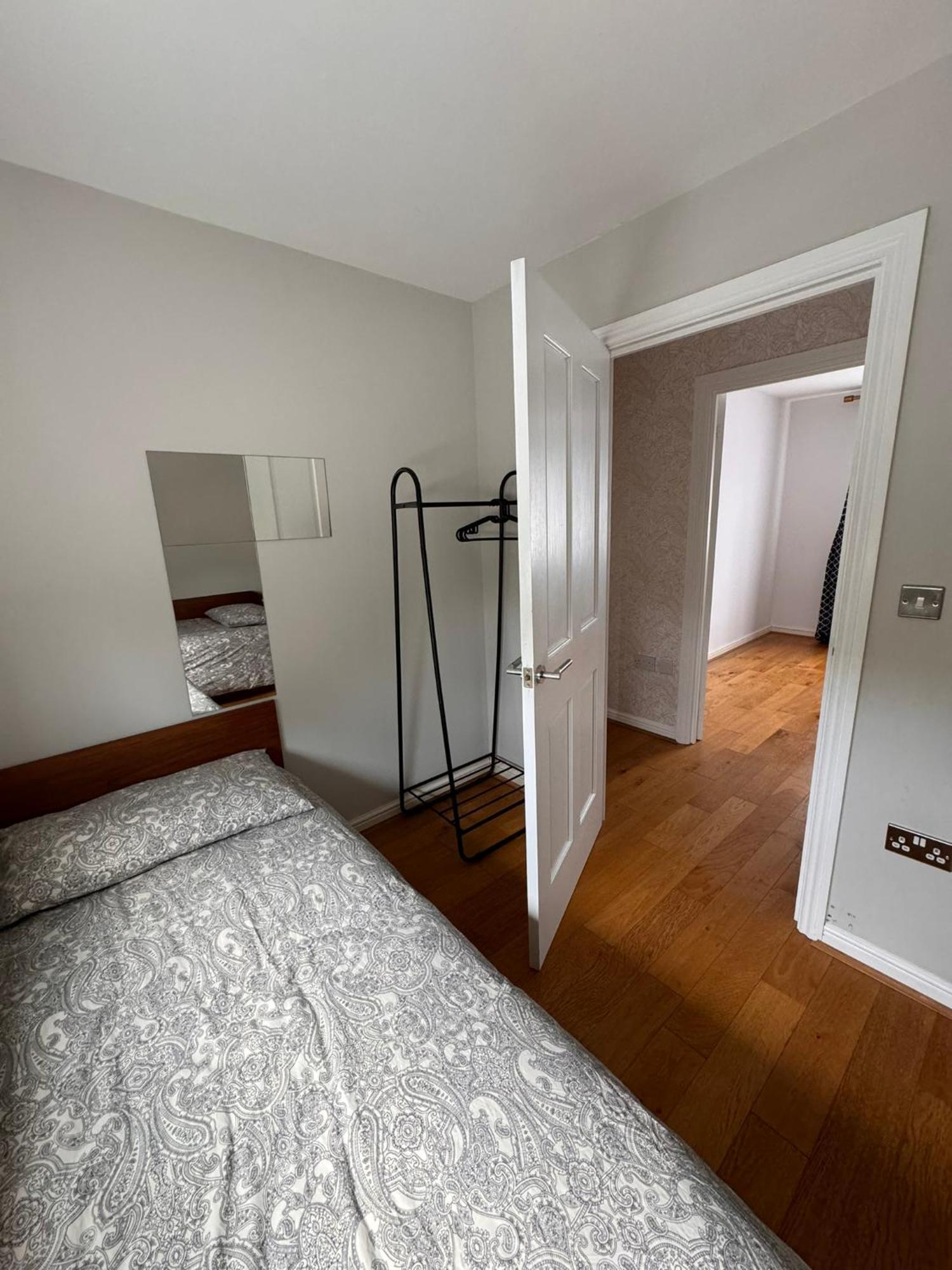 2-bedroom Flat Walking Distance To Excel - Perfect Location! Appartamento