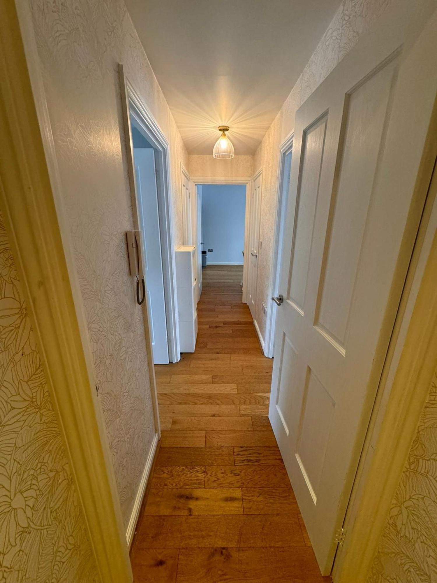 2-bedroom Flat Walking Distance To Excel - Perfect Location! Appartamento