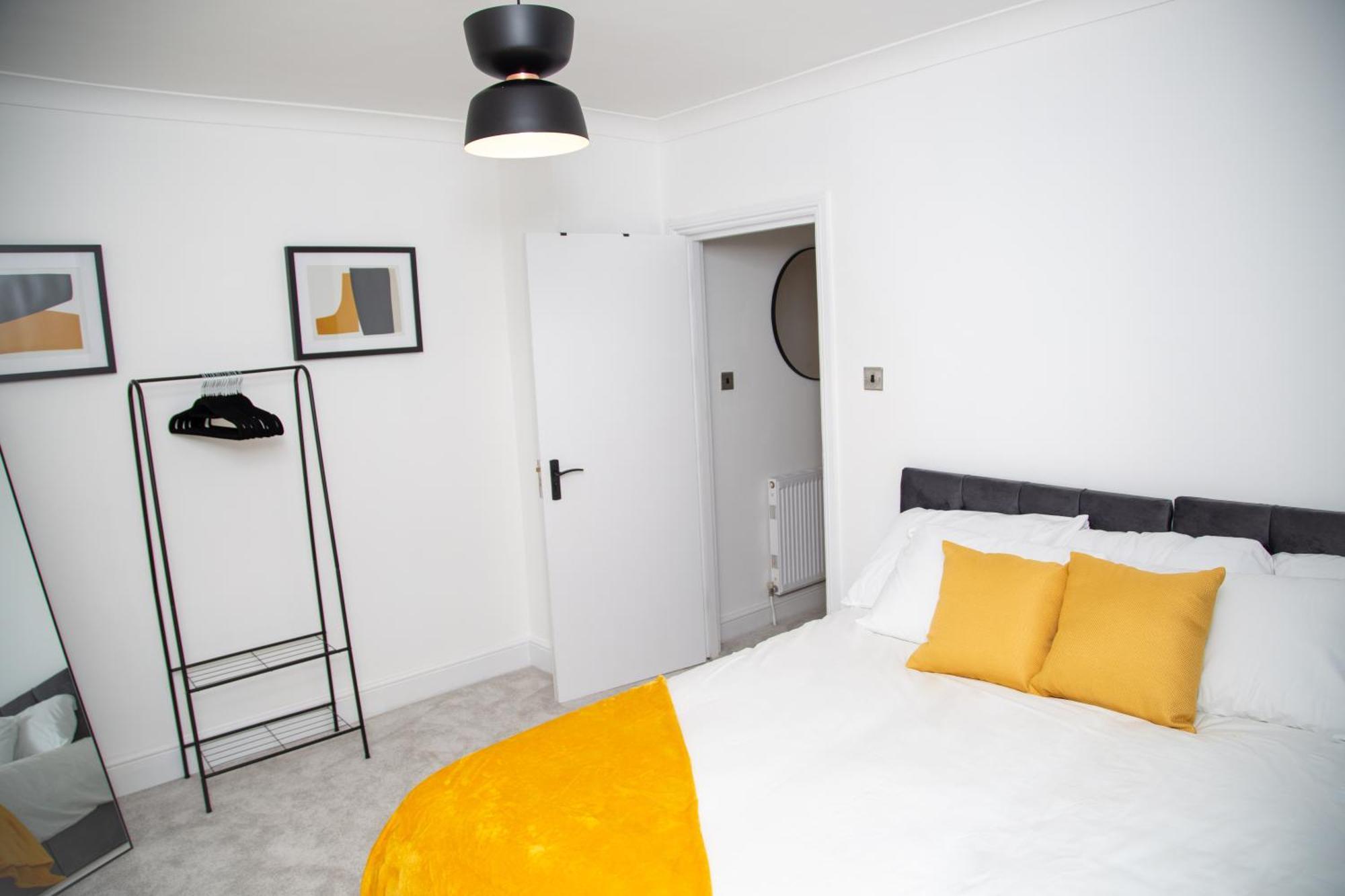 The Staverton Suite, Londra