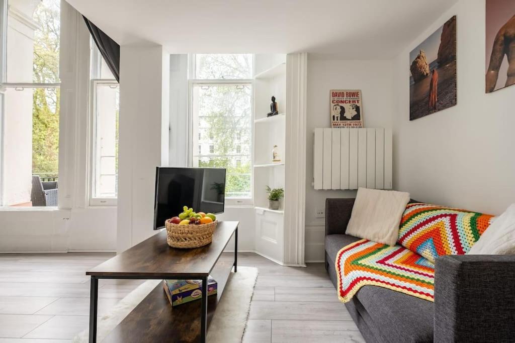 Quiet Terraced For Relaxing Escapes London