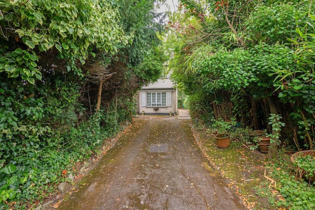 5 Bed With Private Parking - 25 Mins To Apartment