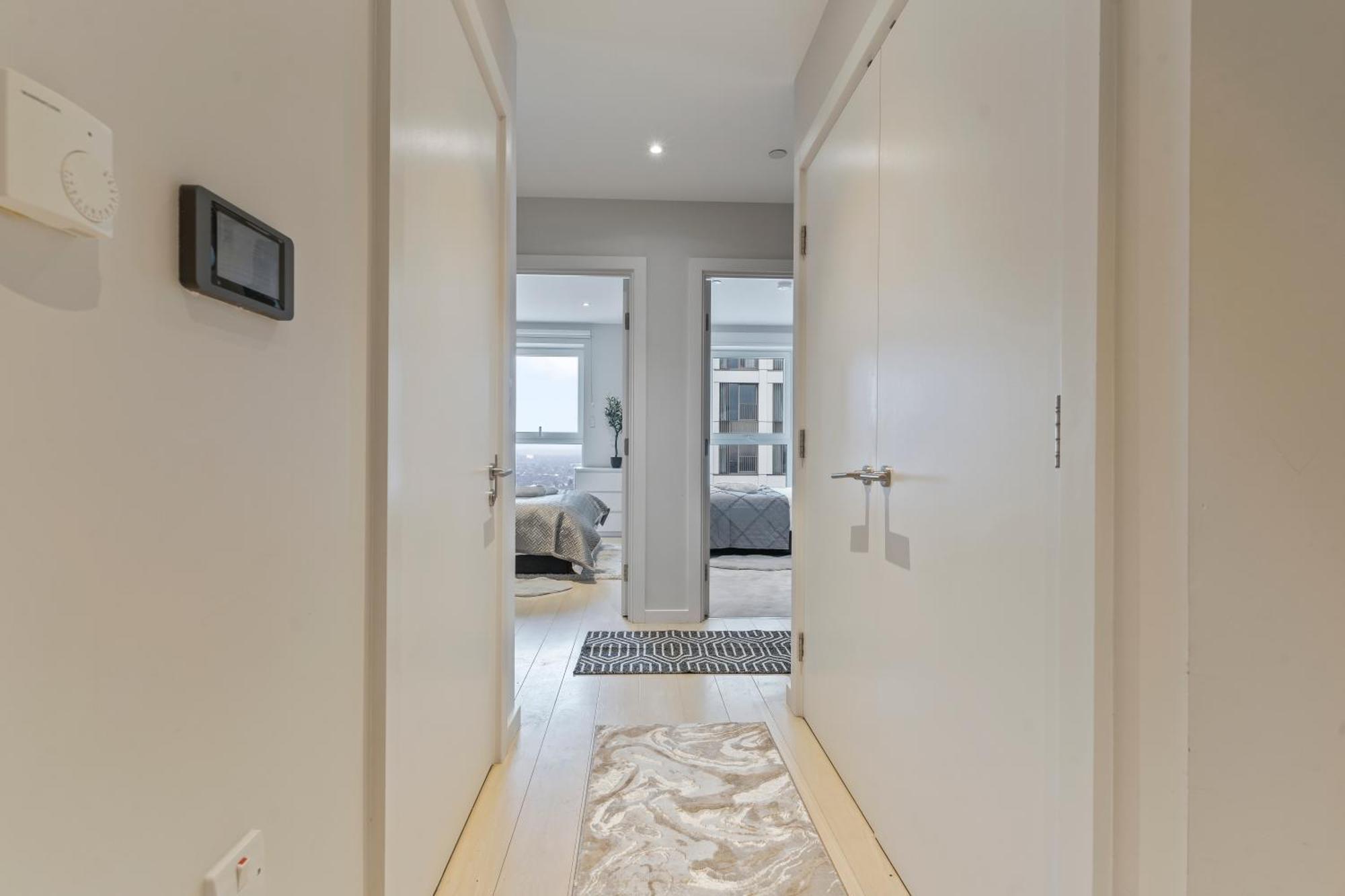 Elegant 2 Bed Within Many Attractions Leilighet London