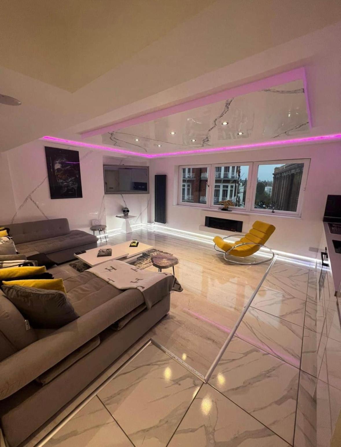 Knightsbridge 2 Bedroom Overlooking Harrods Lägenhet