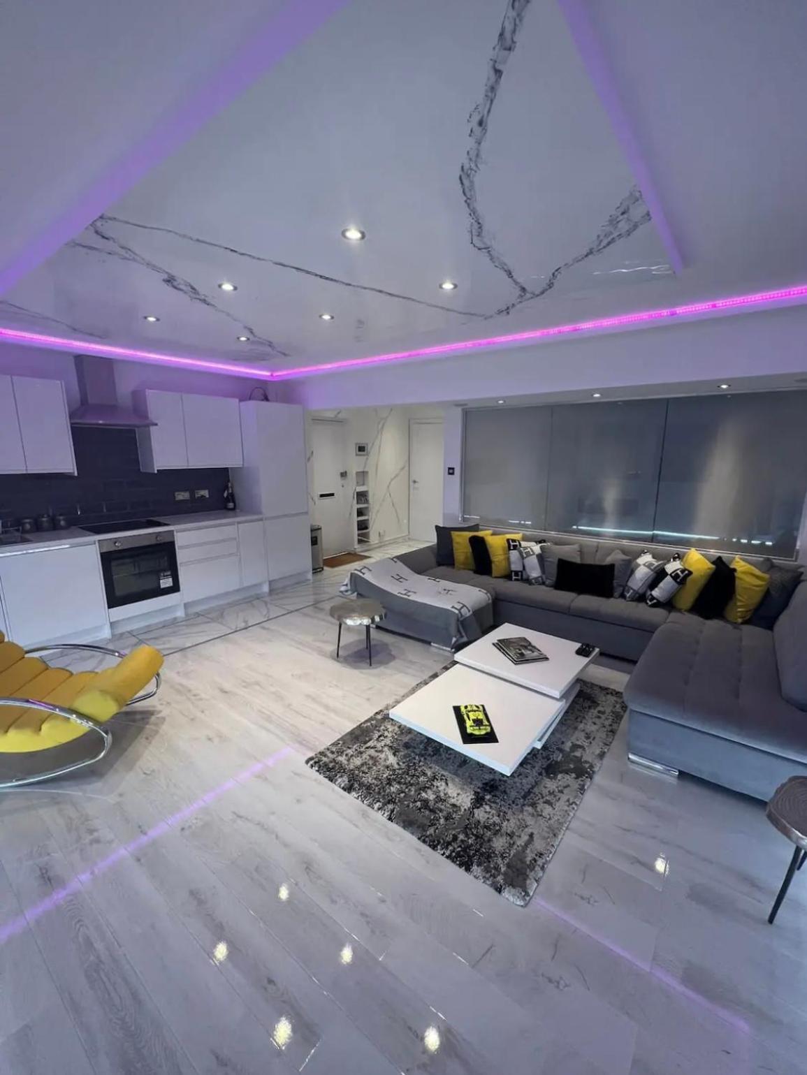Lägenhet Knightsbridge 2 Bedroom Overlooking Harrods *