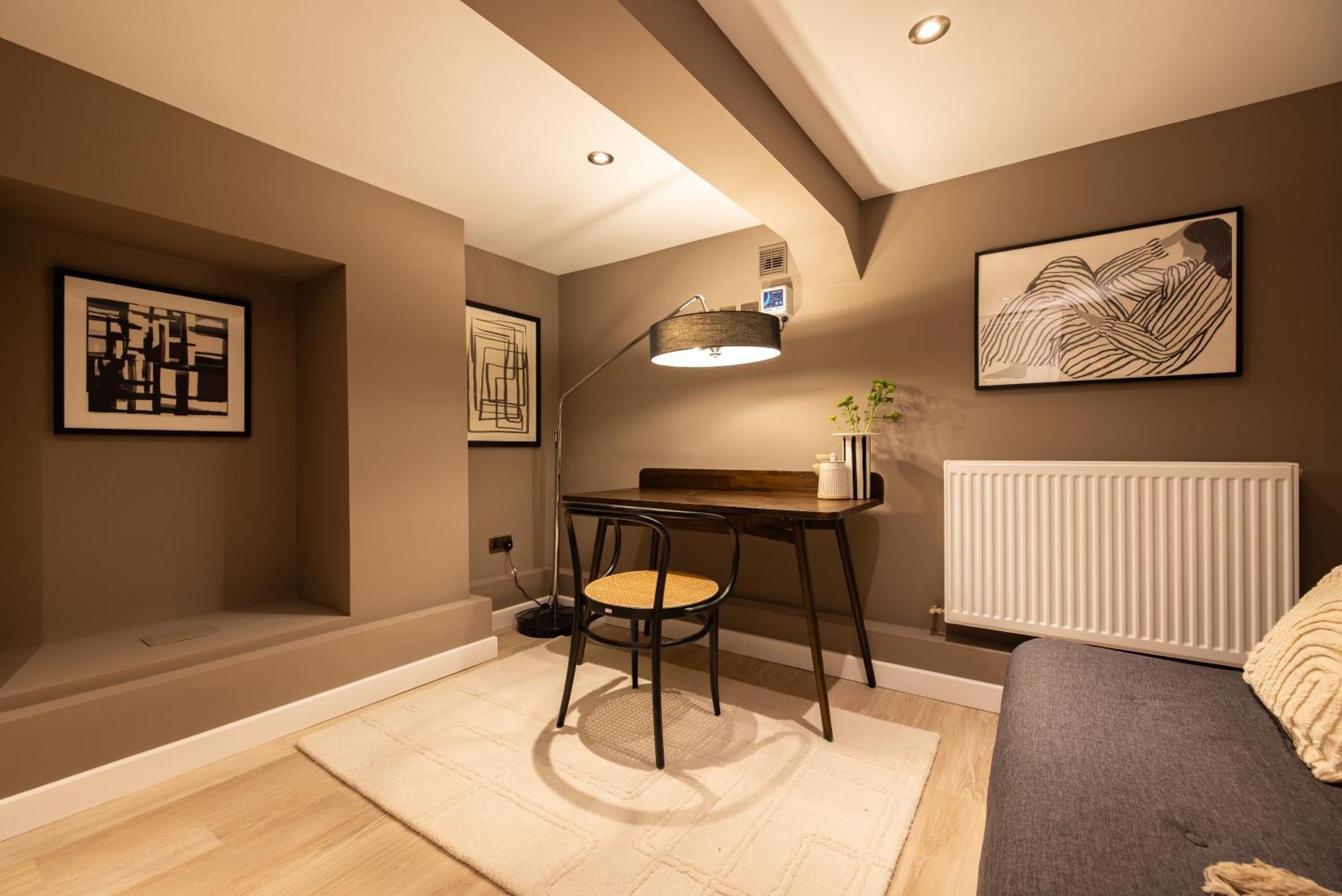 The Tyrwhitt Road Place - Lovely 2bdr Flat With Garden Apartment