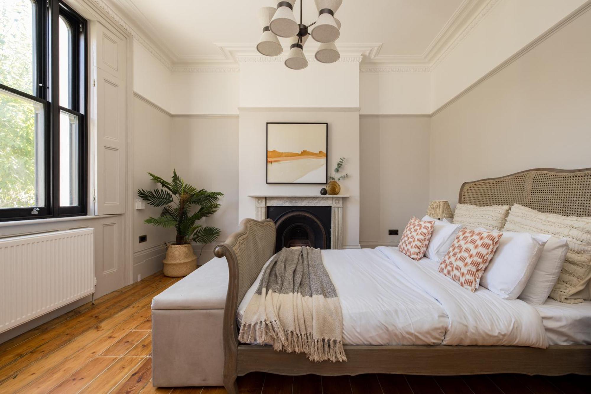 The Tyrwhitt Road Place - Lovely 2bdr Flat With Garden Apartment London
