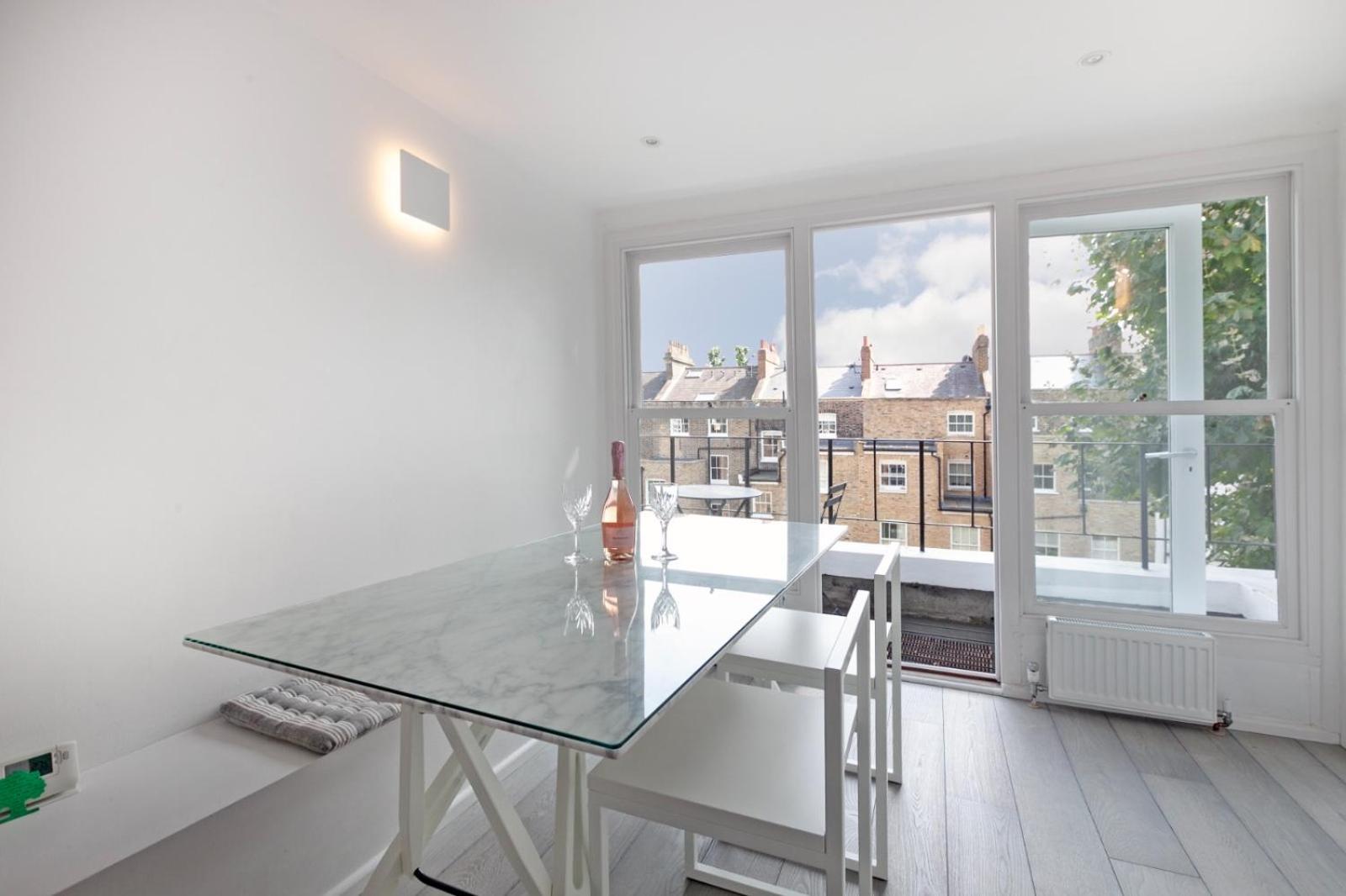 Luxury Newly Refurbished One-bedroom Flat In Notting Hill Appartement Londen