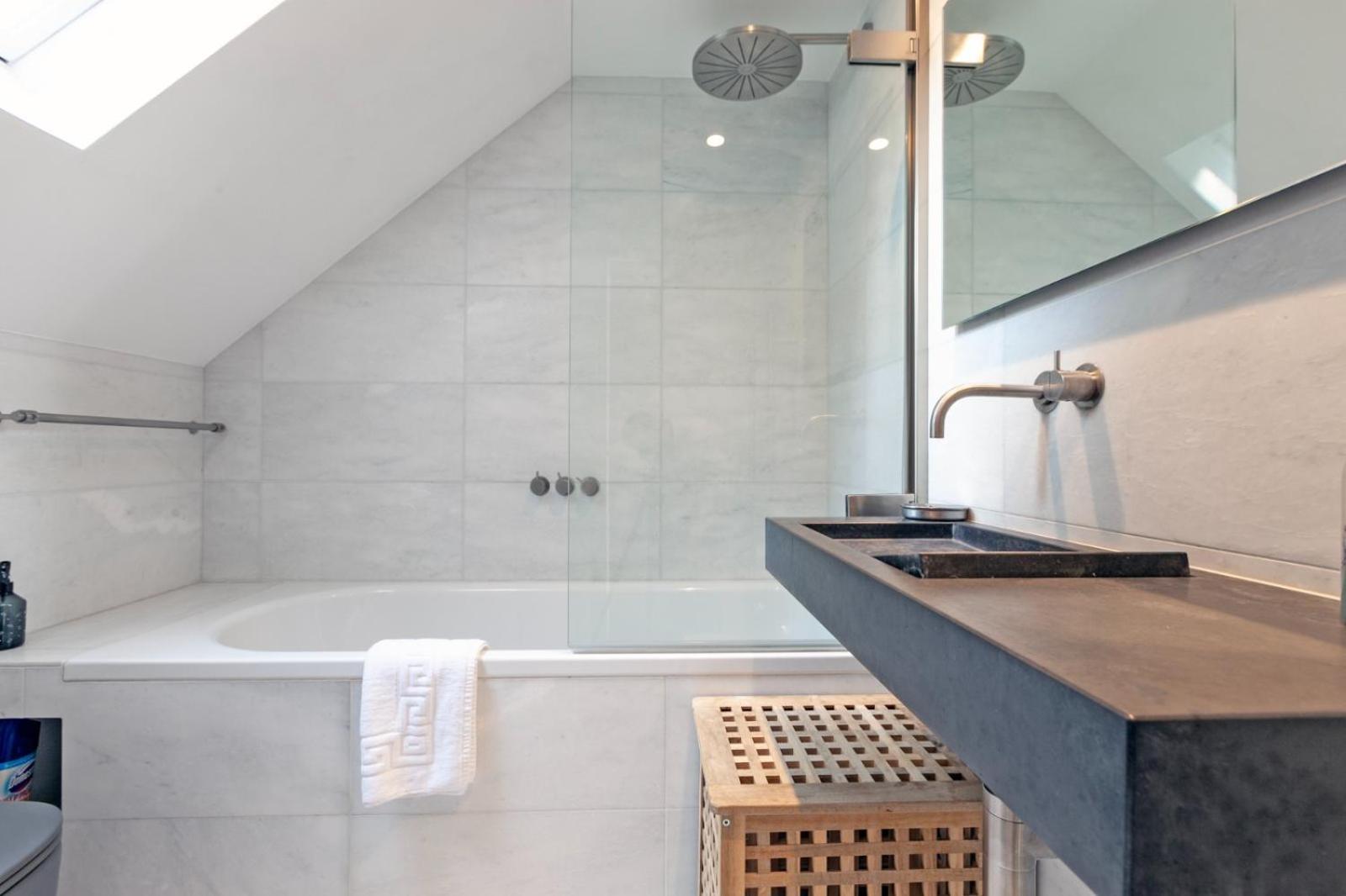 Appartement Luxury Newly Refurbished One-bedroom Flat In Notting Hill Londen