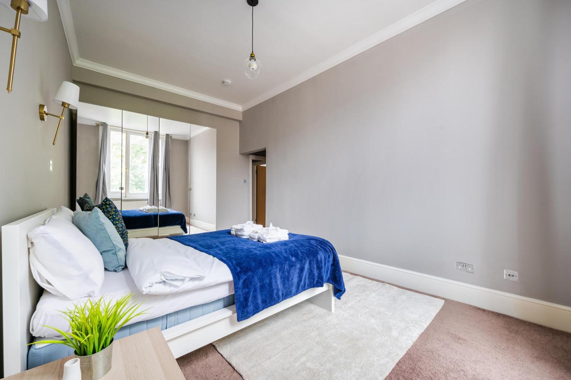 Appartamento Large 1 Bedroom In Center Of 2 *