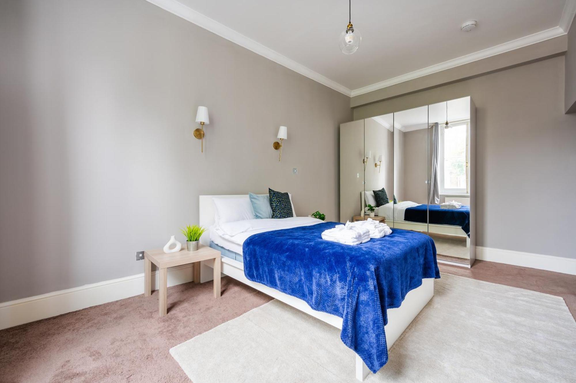 Appartamento Large 1 Bedroom In Center Of 2 *