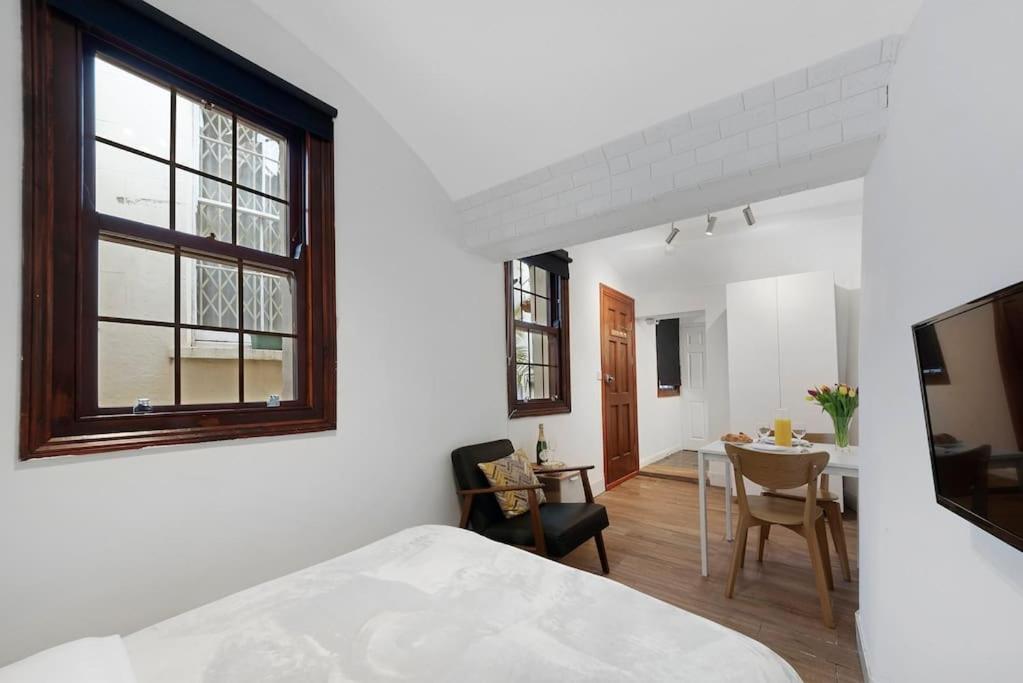 Cosy Little Venice Pied-a-terre By Morethanstays Londen