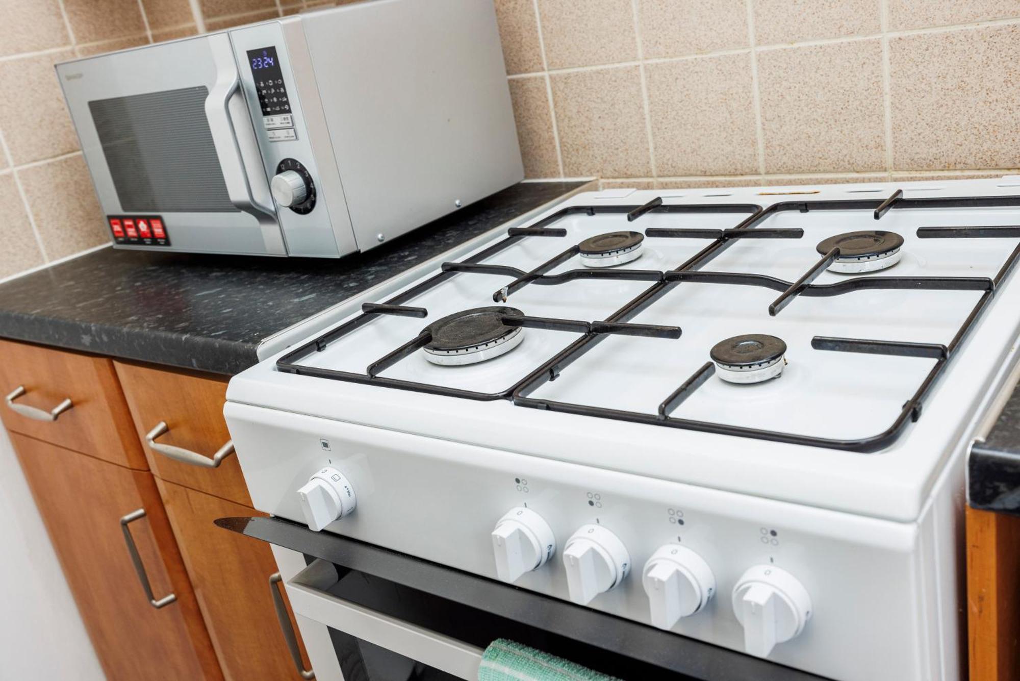 Lägenhet Spacious 2-bedroom With Terrace, Garden Views & Free Wifi Near Olympic Stadium