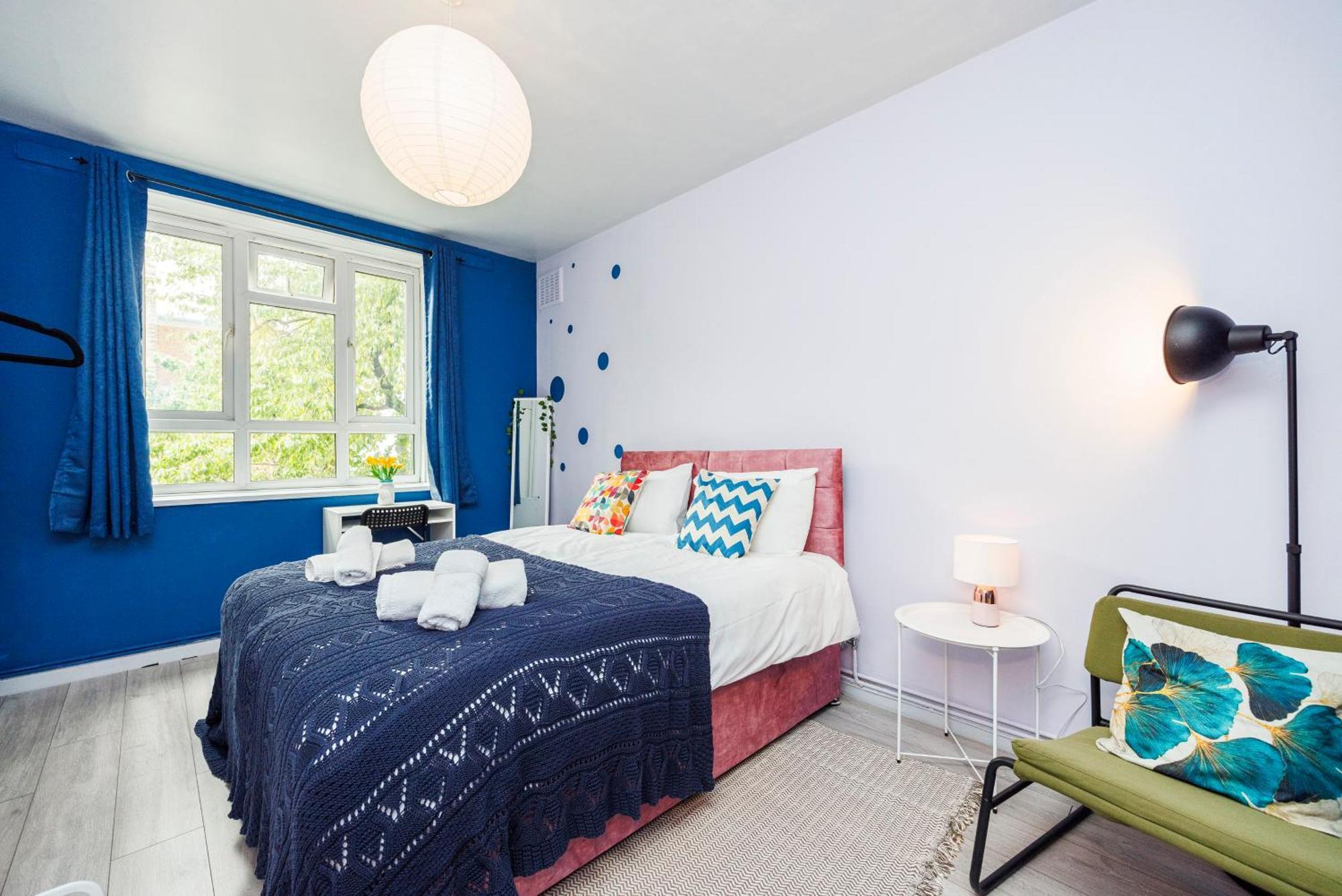 Spacious 2-bedroom With Terrace, Garden Views & Free Wifi Near Olympic Stadium Lägenhet *