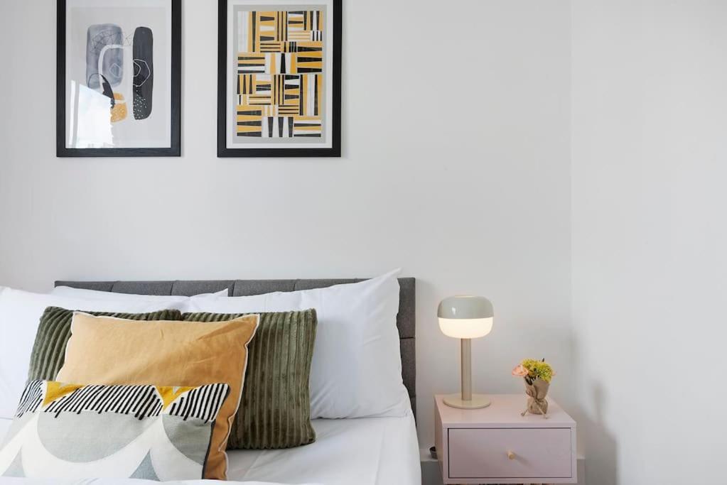 Modern And Airy Belgravia Living Lägenhet