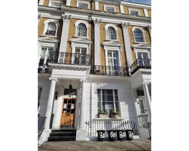 F302-3rd Floor For 2 Near Hyde Park * Londra