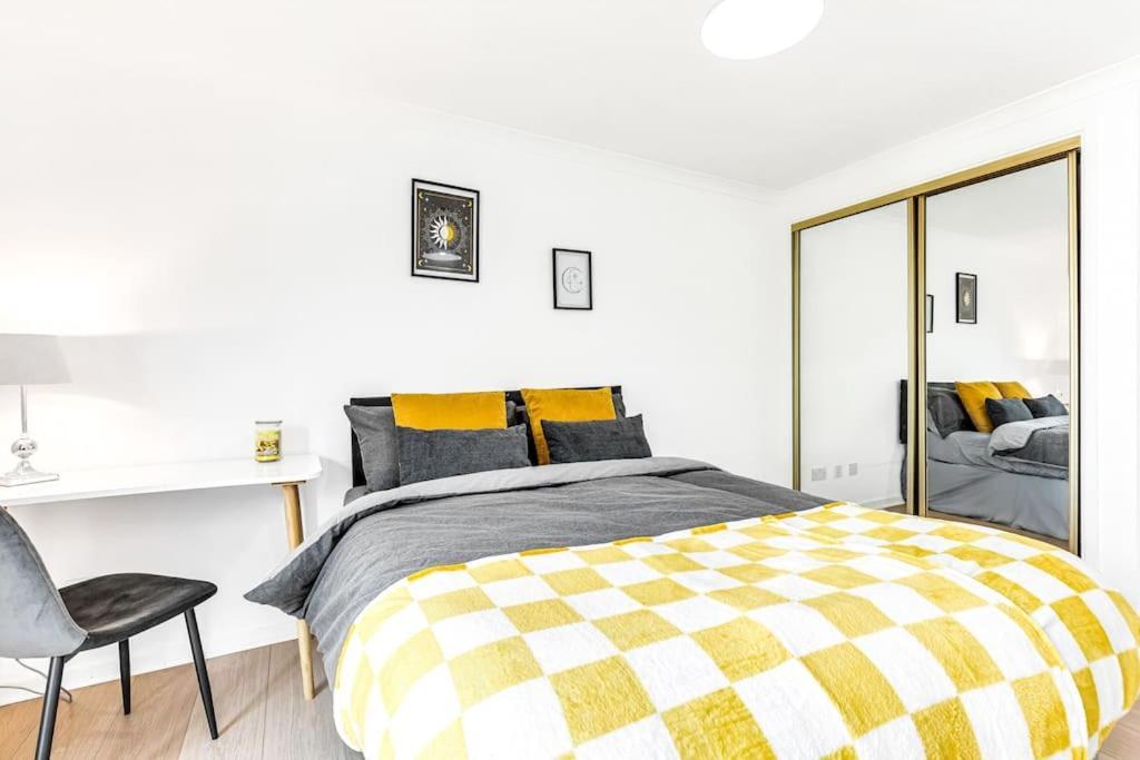 Appartamento Luxaway In Earls Court - Sleeps Up To 10 *