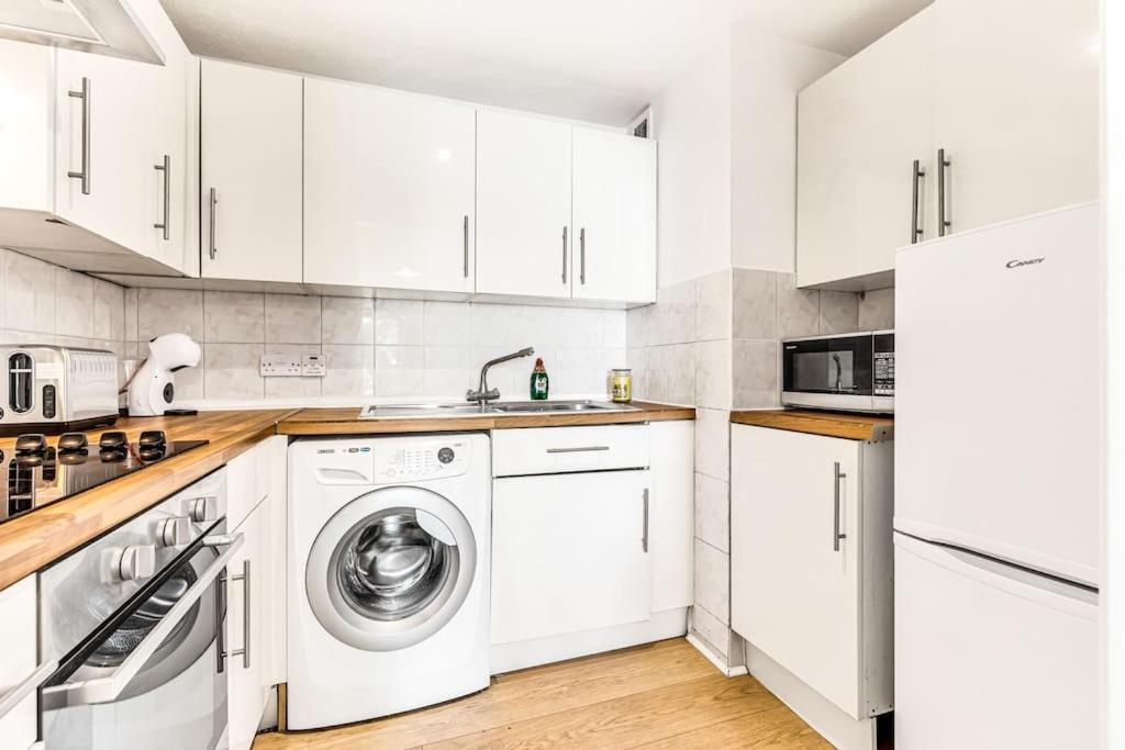 Luxaway In Earls Court - Sleeps Up To 10 * Londra