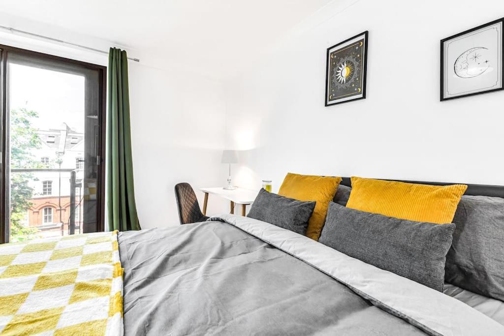 Luxaway In Earls Court - Sleeps Up To 10 Appartamento Londra