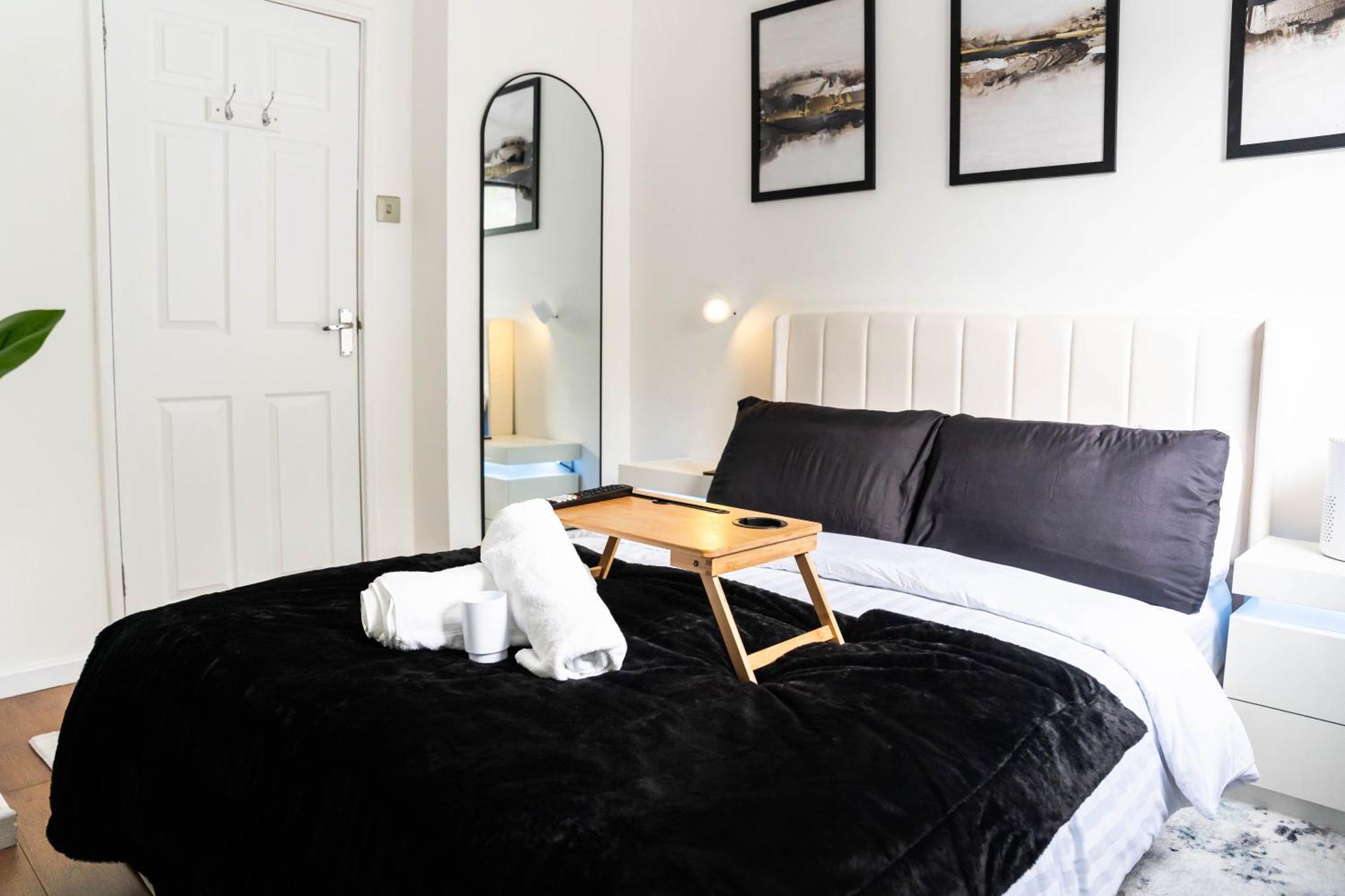 Modern 1 Bed In Greenwich - Wifi - Netflix And Stations Nearby Appartamento *
