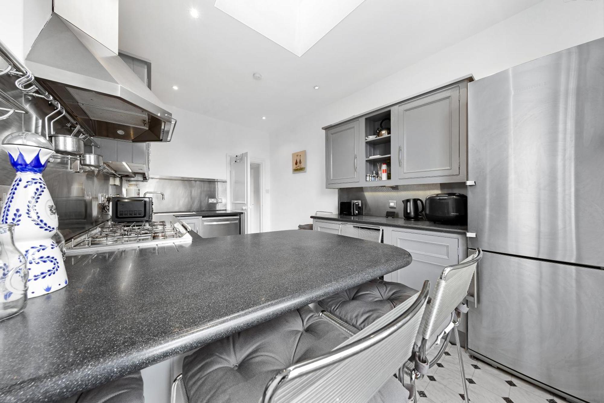 Lägenhet Spacious Sleep 11 With Terrace In Earls Court Ec99