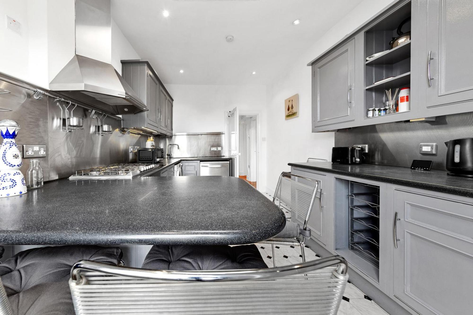 Lägenhet Spacious Sleep 11 With Terrace In Earls Court Ec99 London