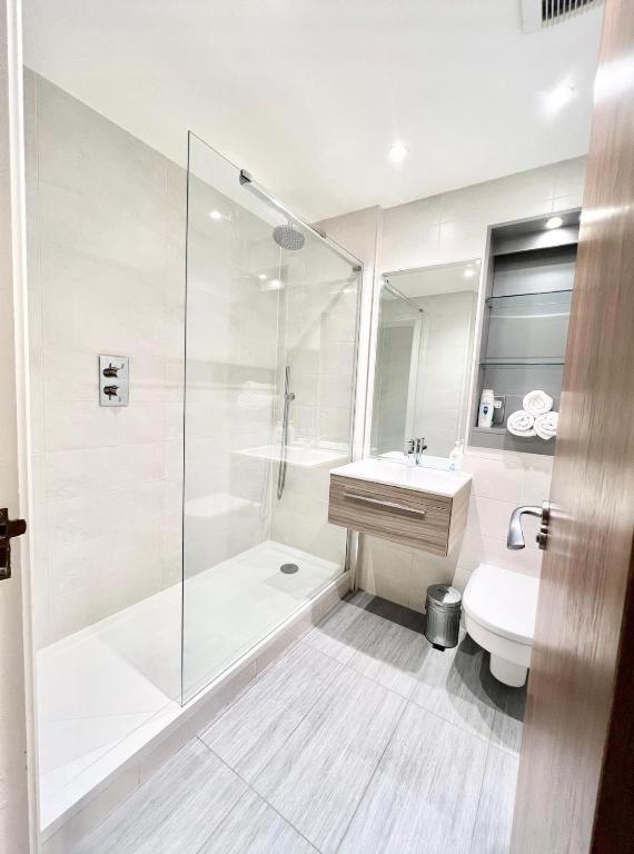 Luxury River Apartments- Parliament * London