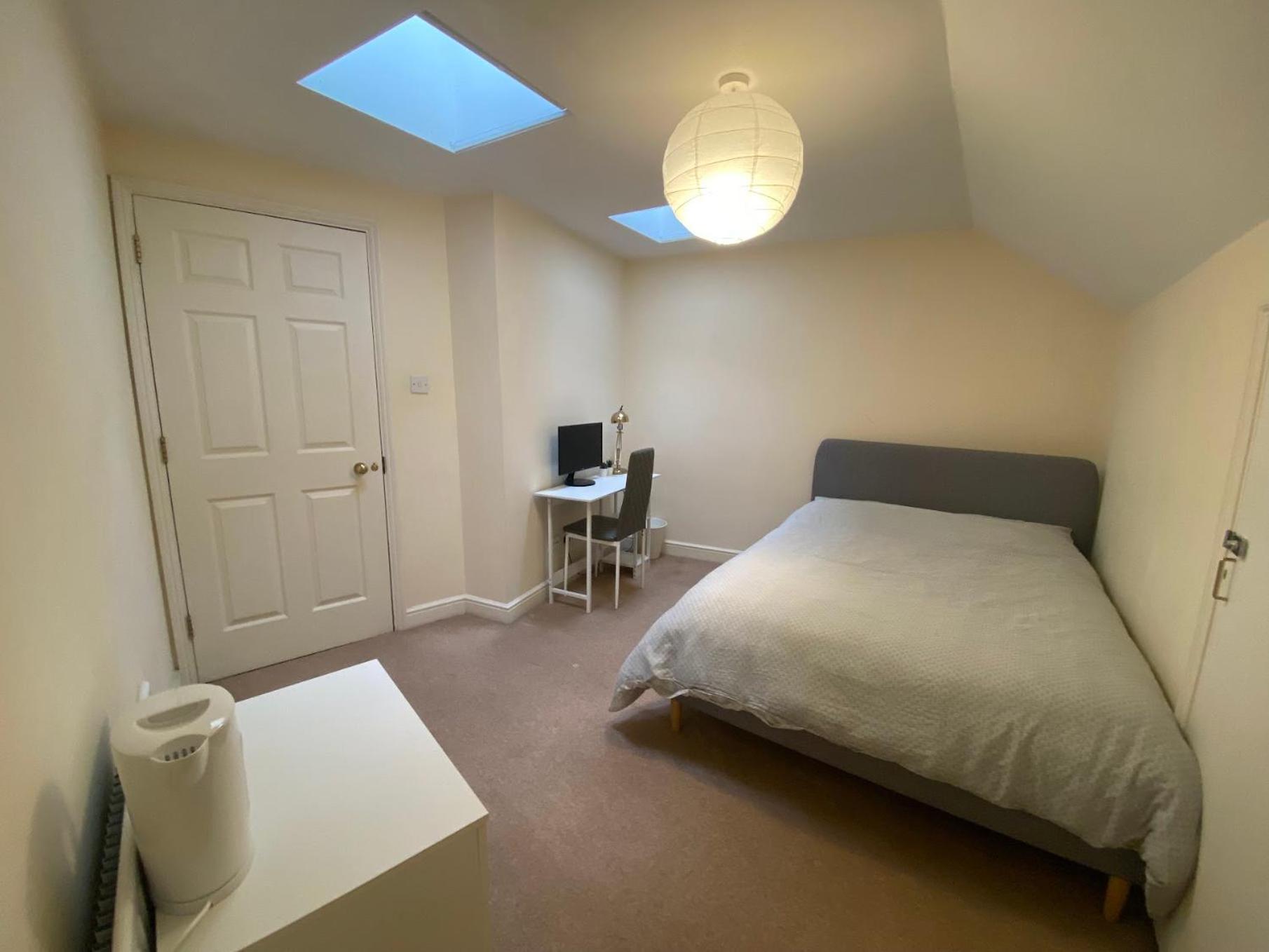 Cozy Double Next To Putney Bridge And High Street Privatunterkunft London