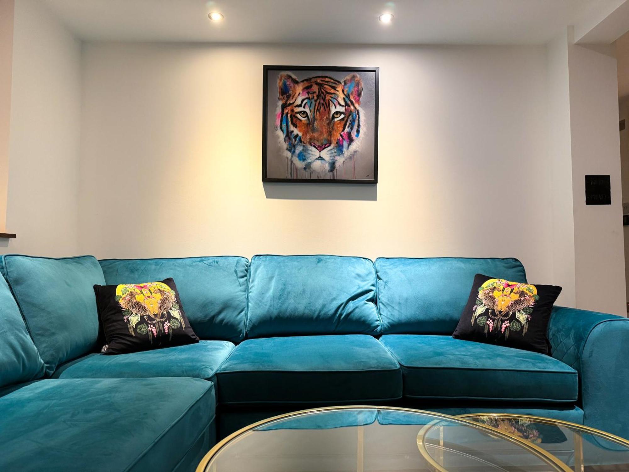 Luxurious 3bed House With Bath & Garden Feriehus *