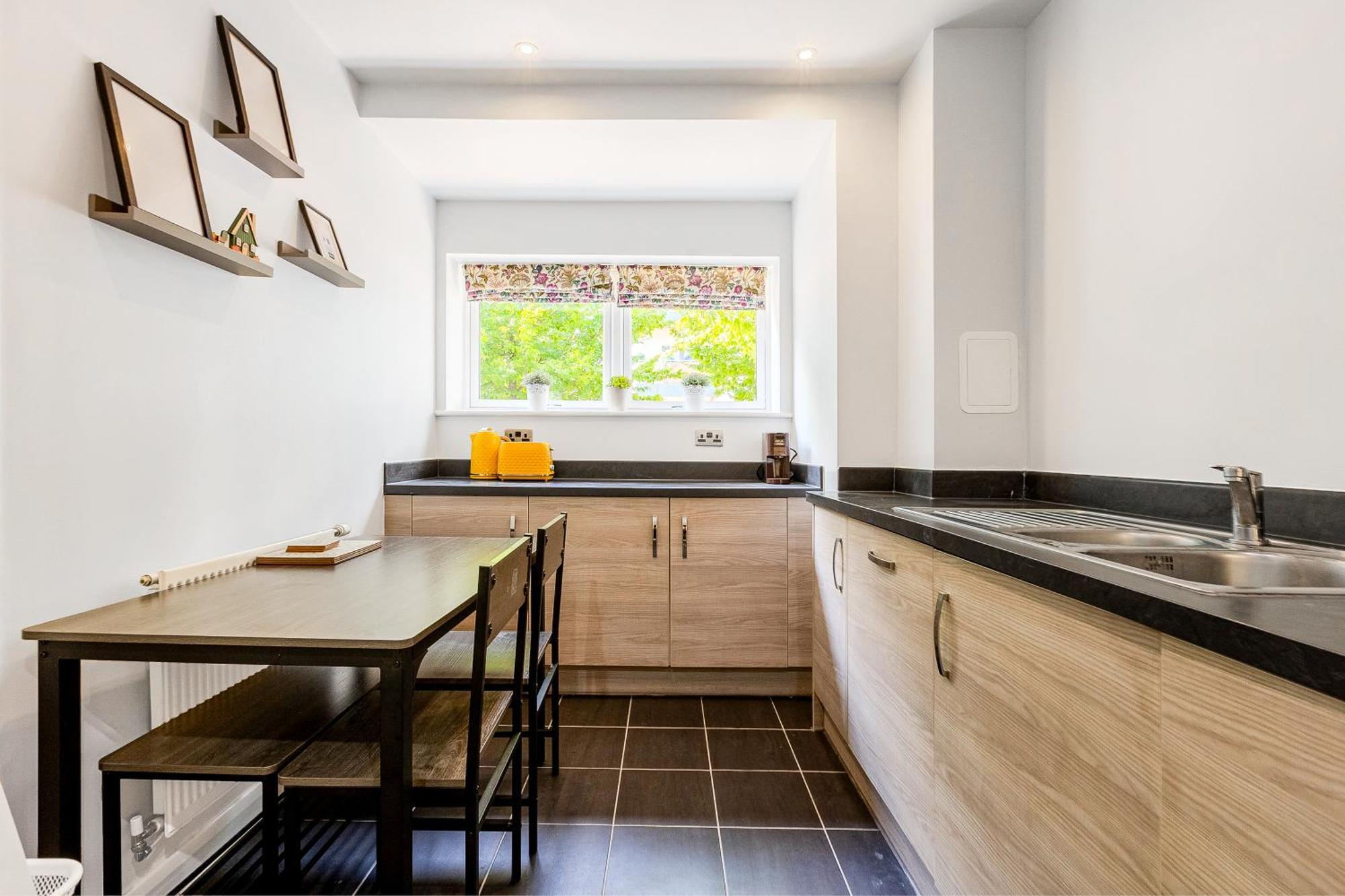 Ferienhaus Peaceful 4br With Garden& Parking In Walthamstow *