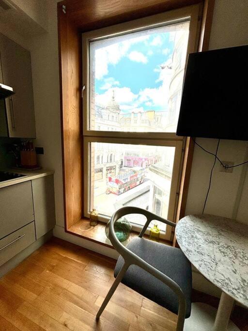 Lägenhet 1 Bedroom In Piccadilly Circus - Cov1 London