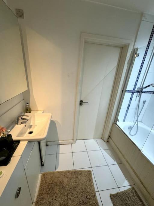 Paddington Station 2 Bedroom House Lägenhet *