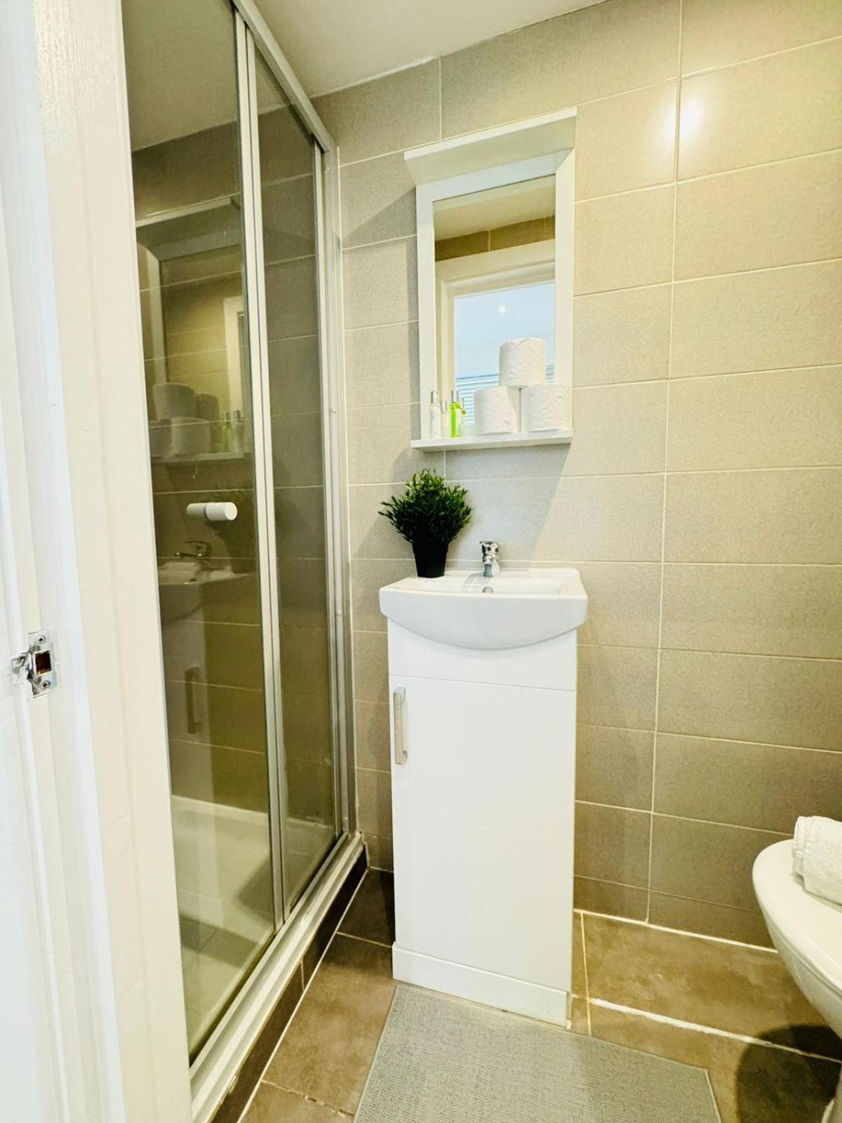 Harrow Road One Bedroom * Londen