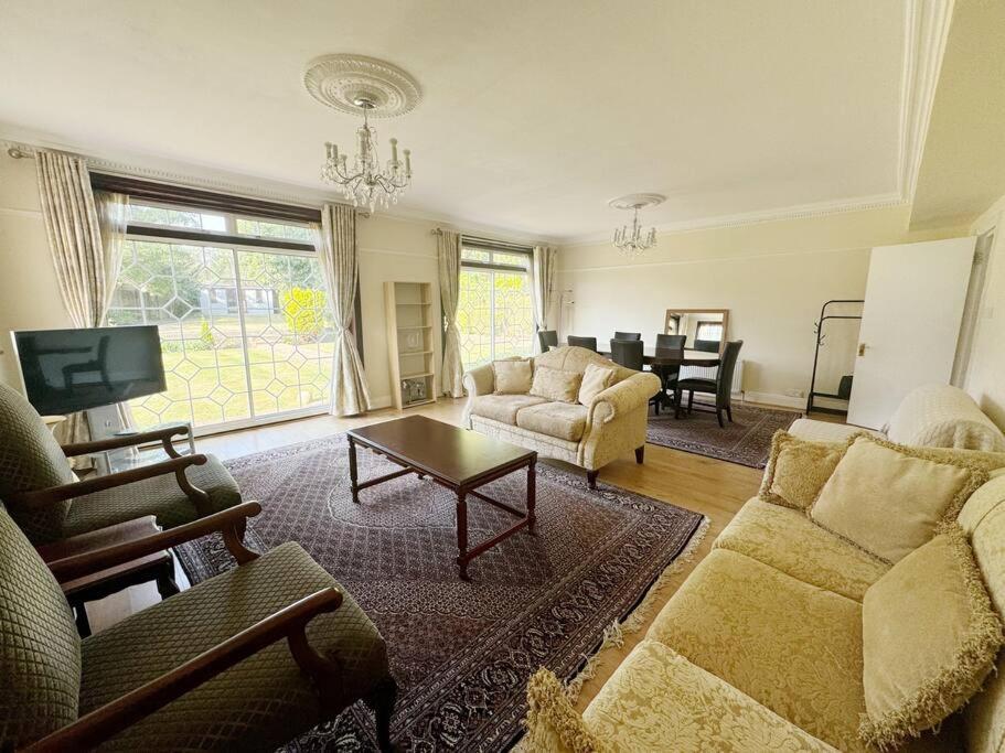 Holiday home Bright & Spacious House Near *