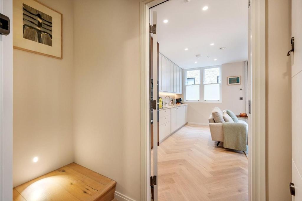 Apartment Two Bed Duplex In Covent Garden