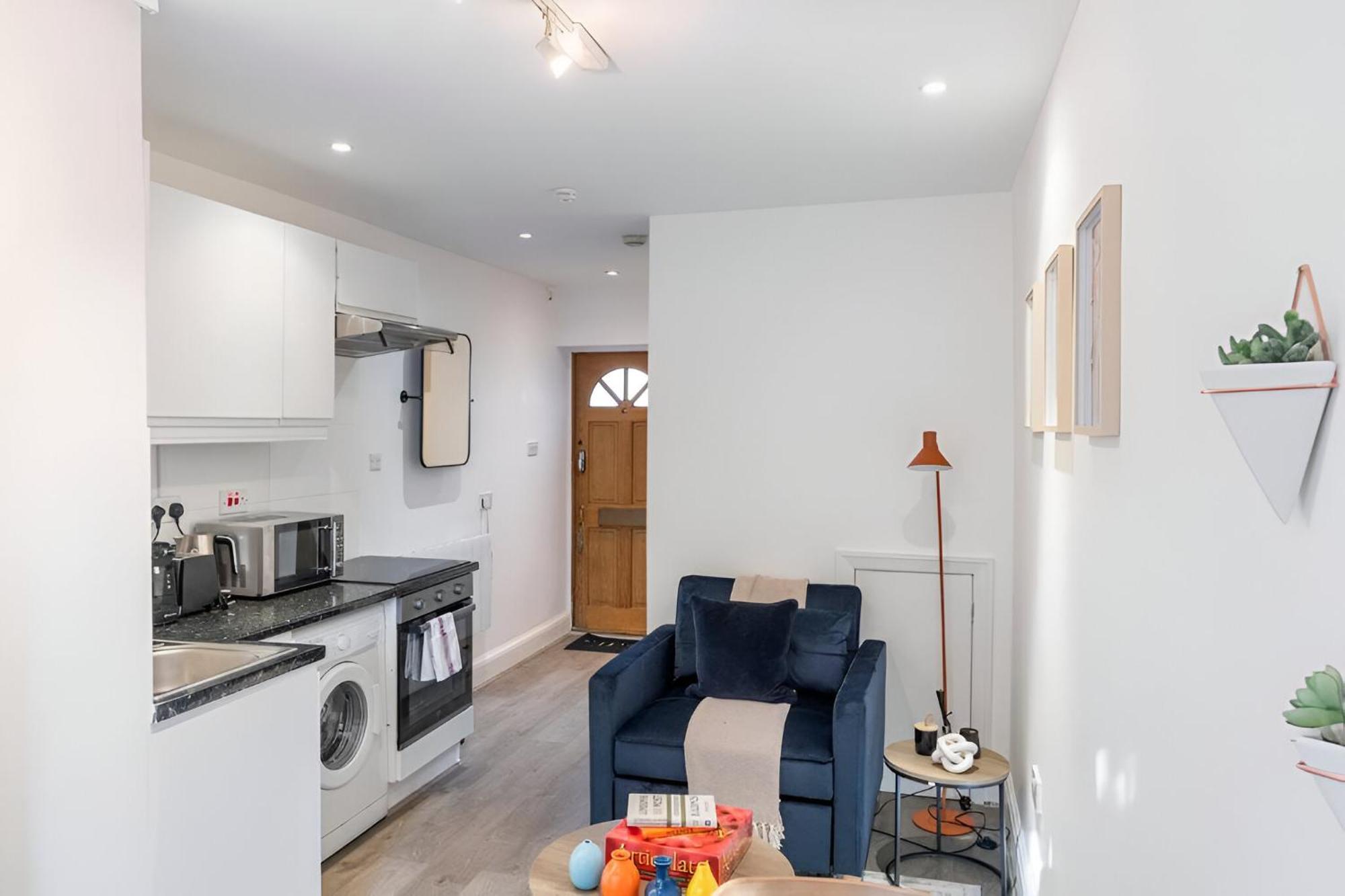 Sleek Loft Living Minimalist Urban Escape Appartamento Londra