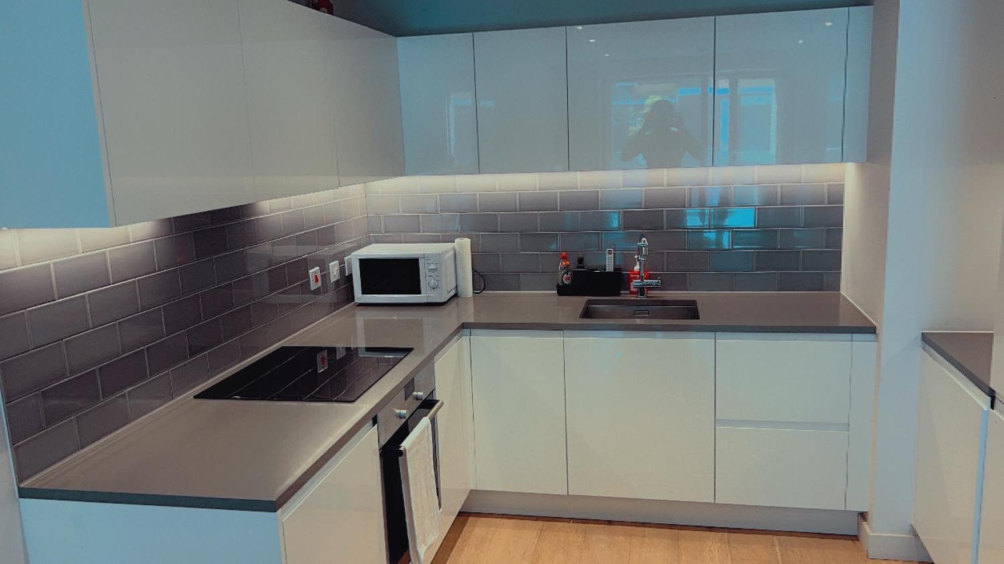 Luxe 2 Bedroom And Sofa Bed - Up To 6 Guests Appartement