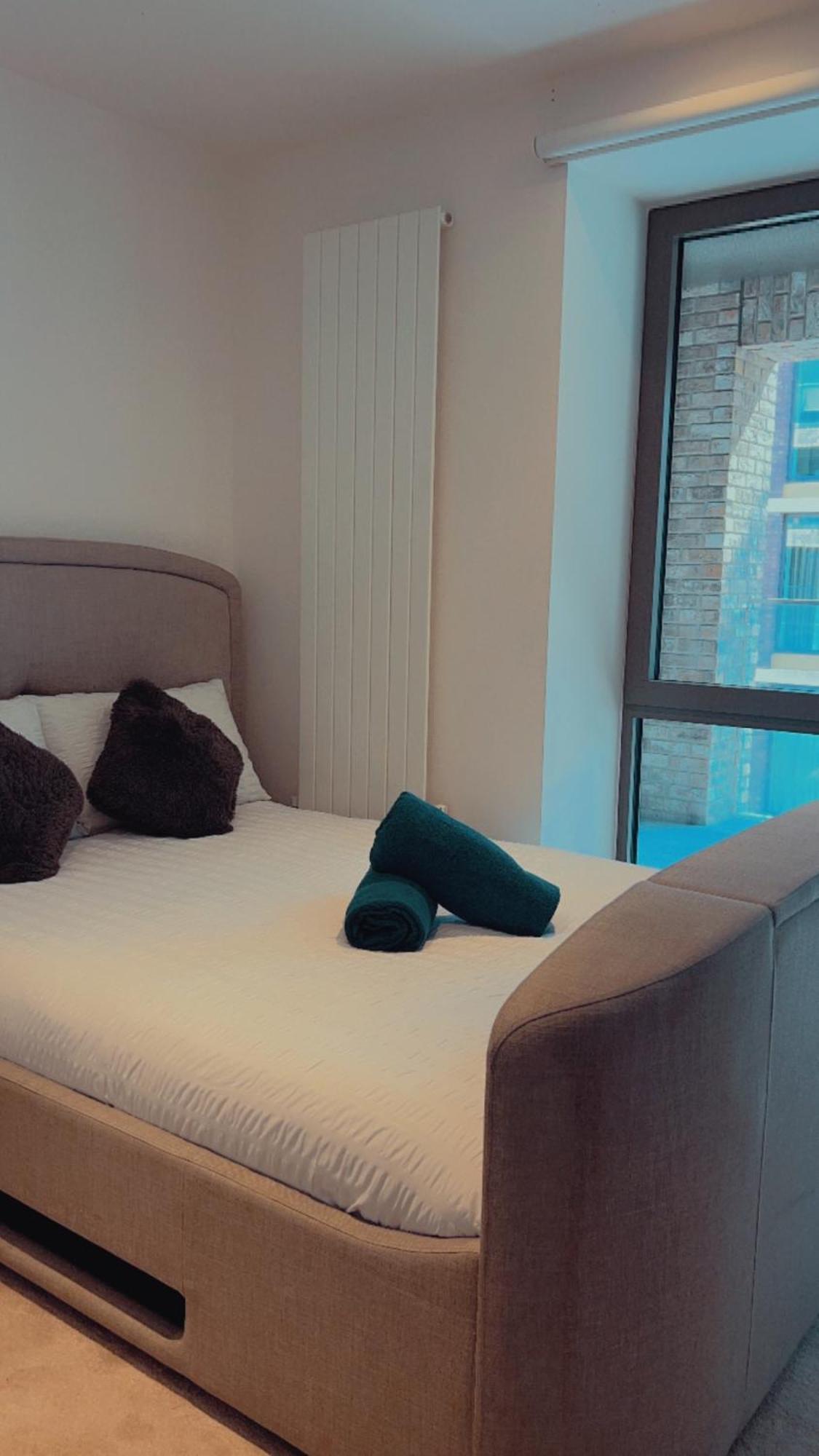 Luxe 2 Bedroom And Sofa Bed - Up To 6 Guests Appartement