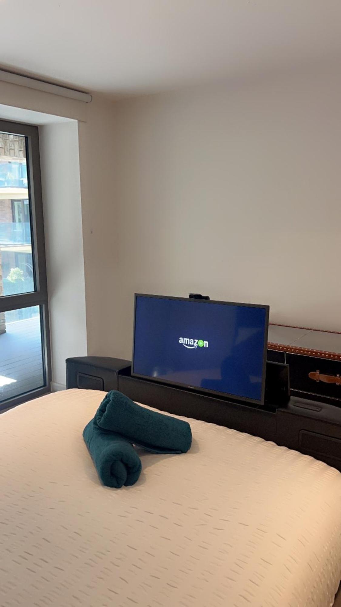 Appartement Luxe 2 Bedroom And Sofa Bed - Up To 6 Guests *