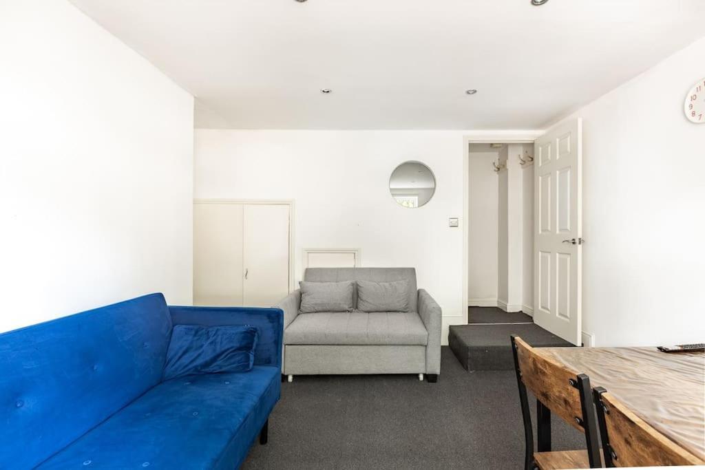Lovely Garden 2bd Flat In Londra