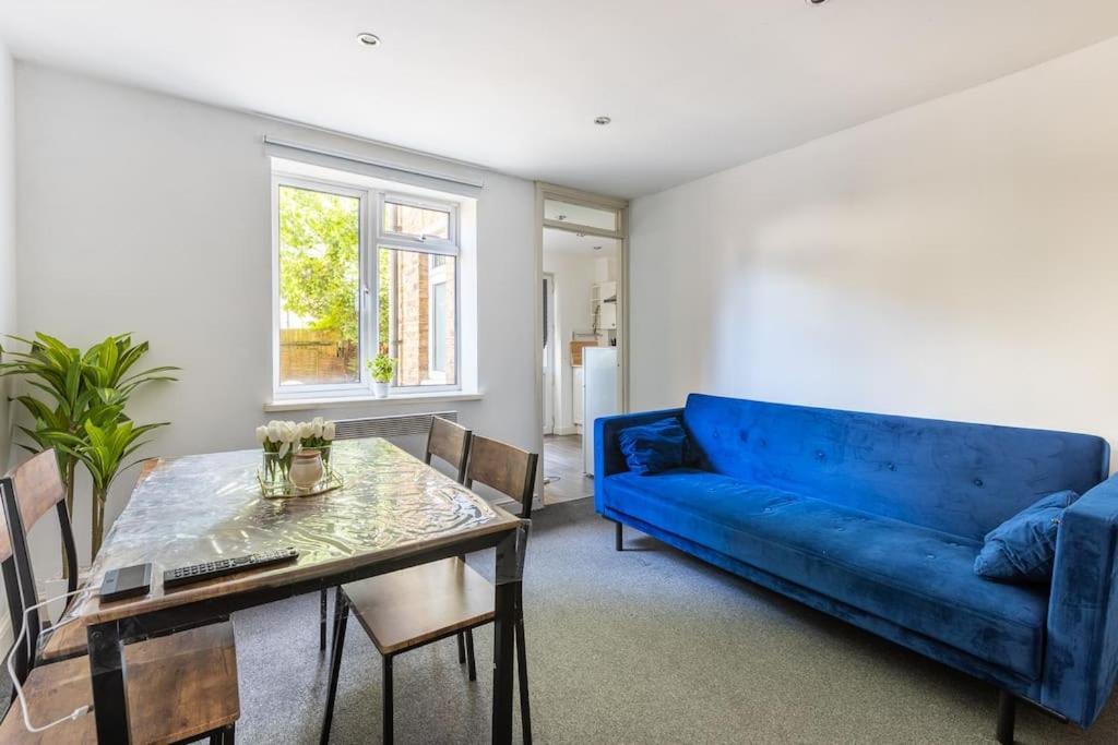 Lovely Garden 2bd Flat In Appartamento Londra